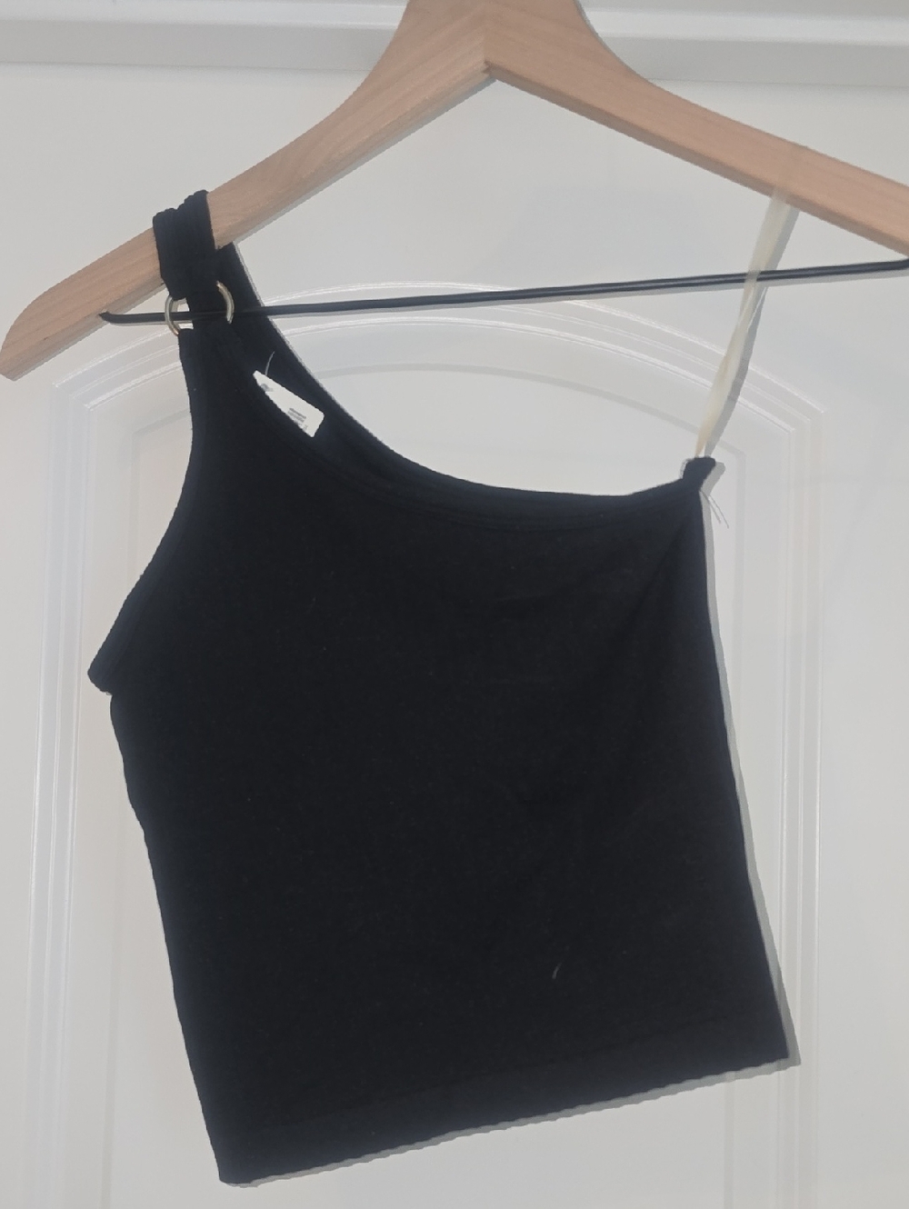 NWT Black One-Shoulder Ring Tank Top - One Size